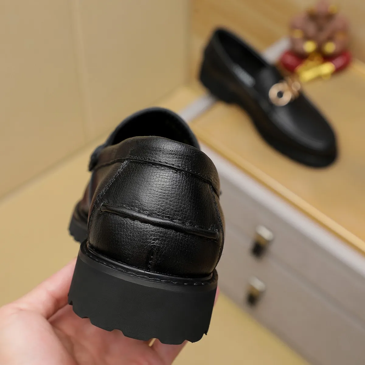 Men's shoes 💰440 Ferragamo [Ferragamo] top imported suit men's shoes 💯Original copy of the official website, product materials: selected imported embossed calfskin + luxury hardware buckle accessories ~ imported water-dyed cow 🐂 leather lining. Strong three-dimensional visual effect, original combination outsole, multiple colors available😘 Size: 39-44 (38.45.46. Customized)